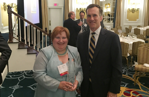 Picture of Lori Overholt and Gary Thomson